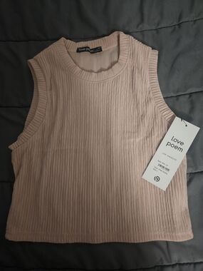 Love, Poem Crinkled Sleeveless Tank in Blush